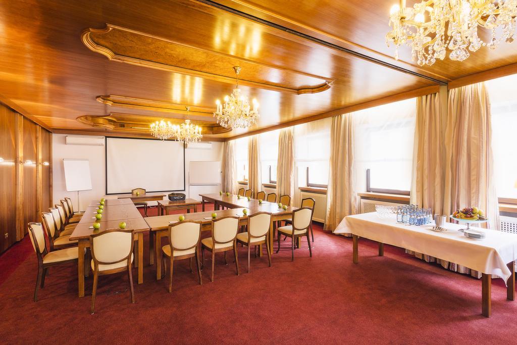 Hotel - Restaurant Erich Roediger Бад-Штаффельштайн Экстерьер фото